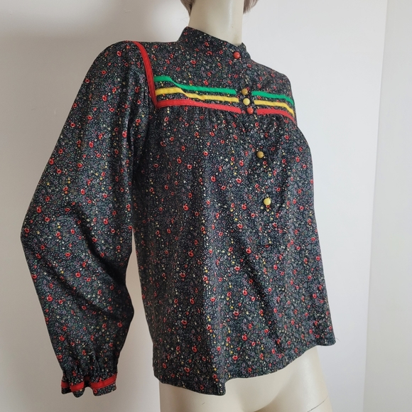 Vintage stranger things vibes floral blouse - Picture 9 of 12